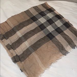 Lightweight Check Wool and Silk Burberry Scarf